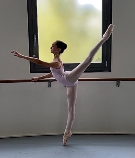 Lire la suite à propos de l’article Eleonore Fumet Admise à l&rsquo;Ecole de danse de l&rsquo;Opéra National de Paris